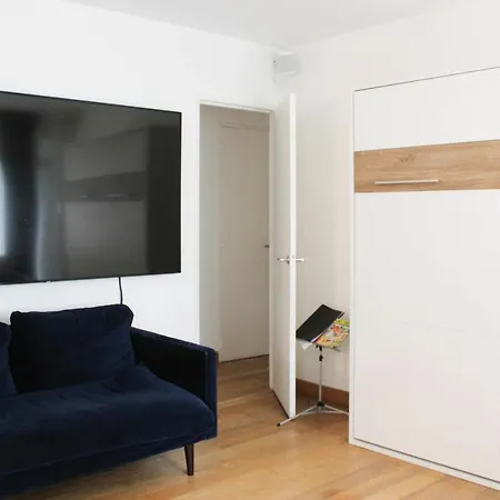 Spacious Flat Close To The Eiffel Tower *