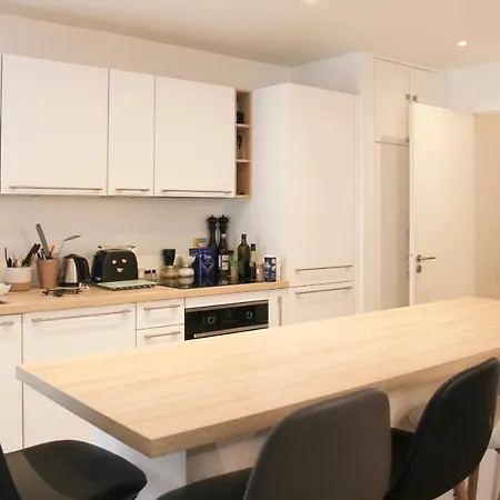 Apartment Spacious Flat Close To The Eiffel Tower